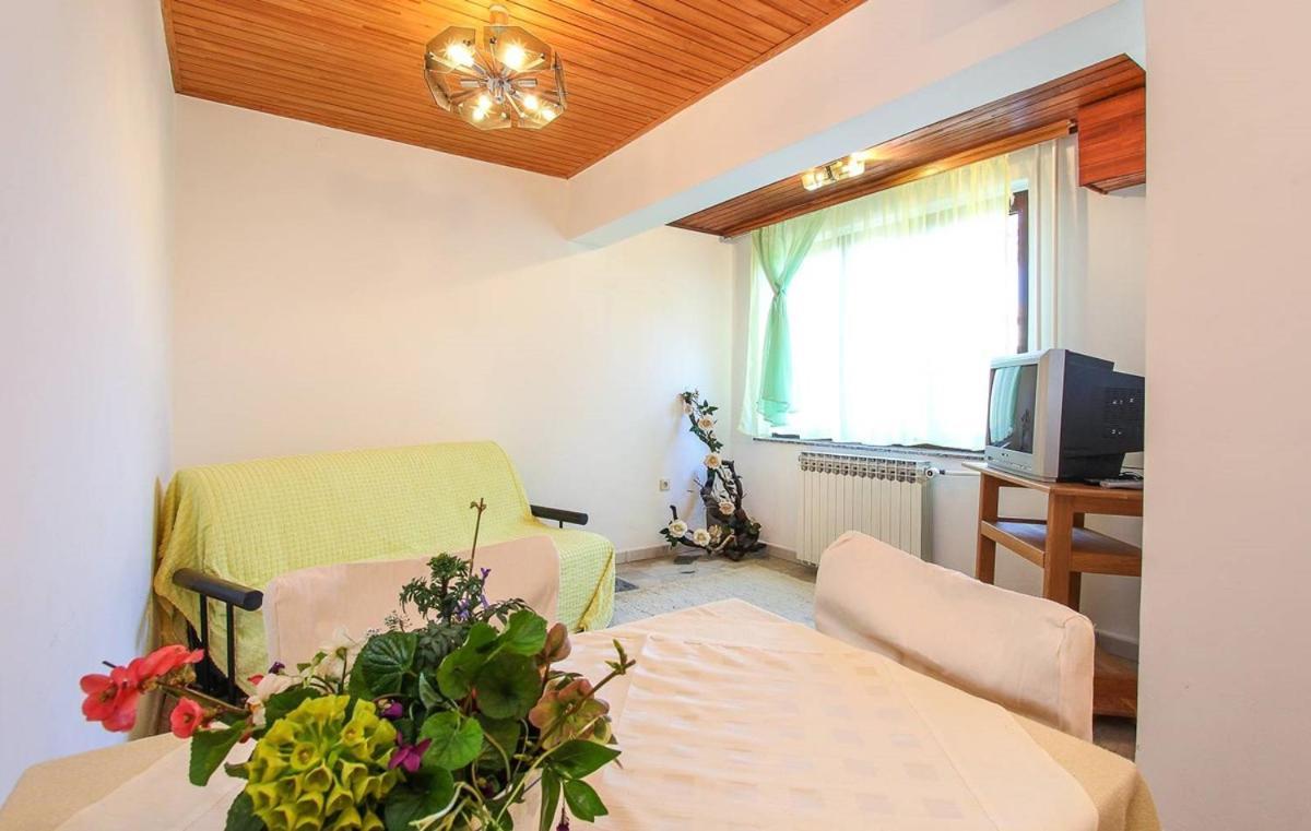 Apartments Zdravko Medulin Exterior photo